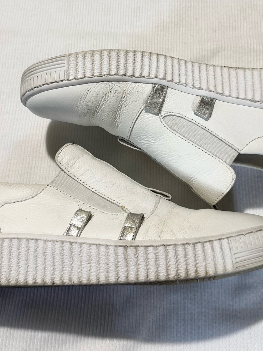 Gabor Women’s Slip On Sneakers (Macy’s) No Laces Leather White Size 6